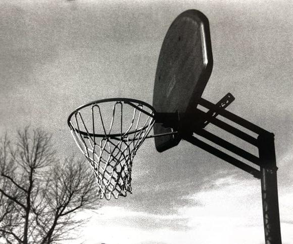 黑白照片篮球网
